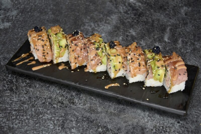 Signature Rolls - TRIO SAUMON THON AVOCAT - SAUCE TERIYAKI  - 8 pièces - Image 2